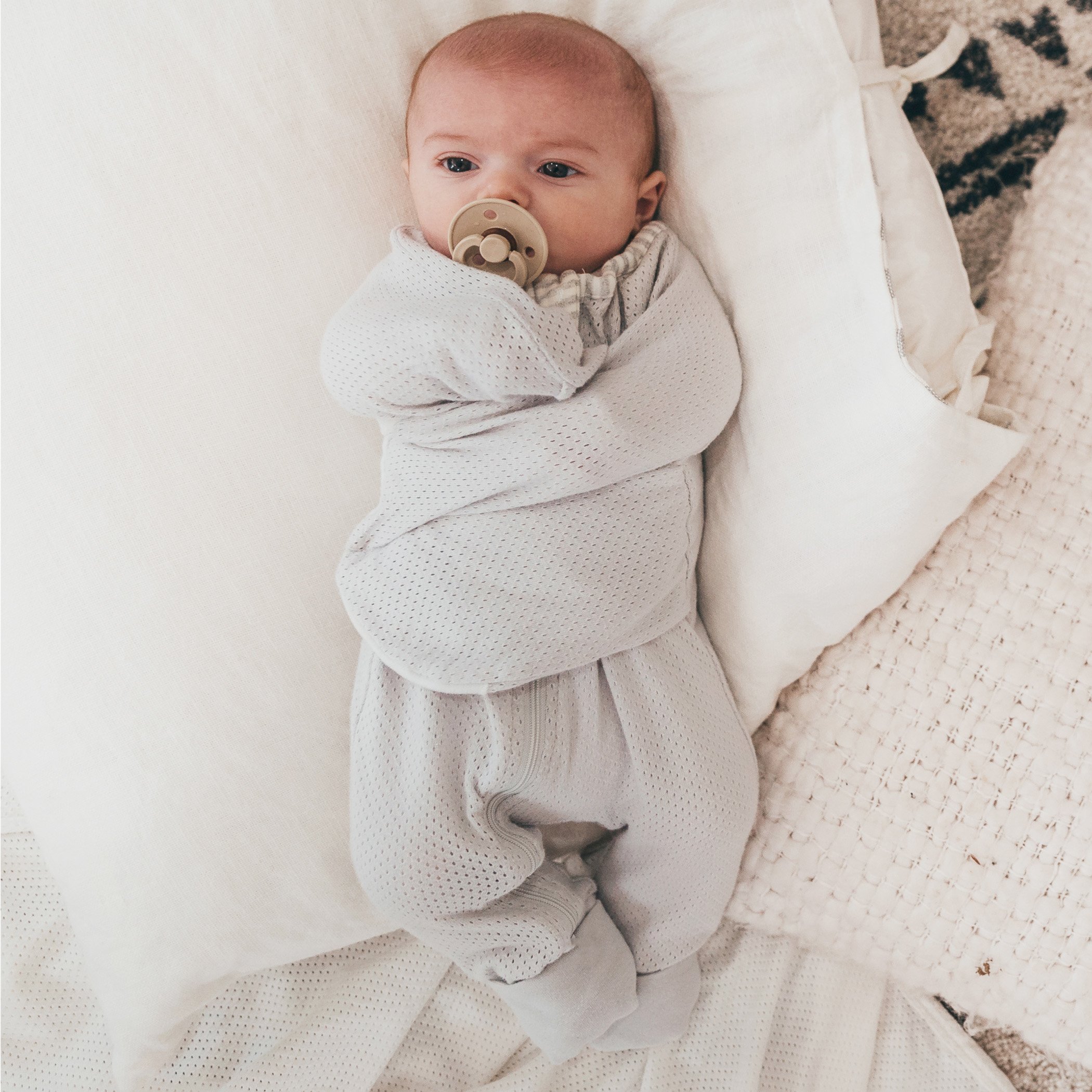 Baby Soothie | Swaddle with Pacifiers | Woombie