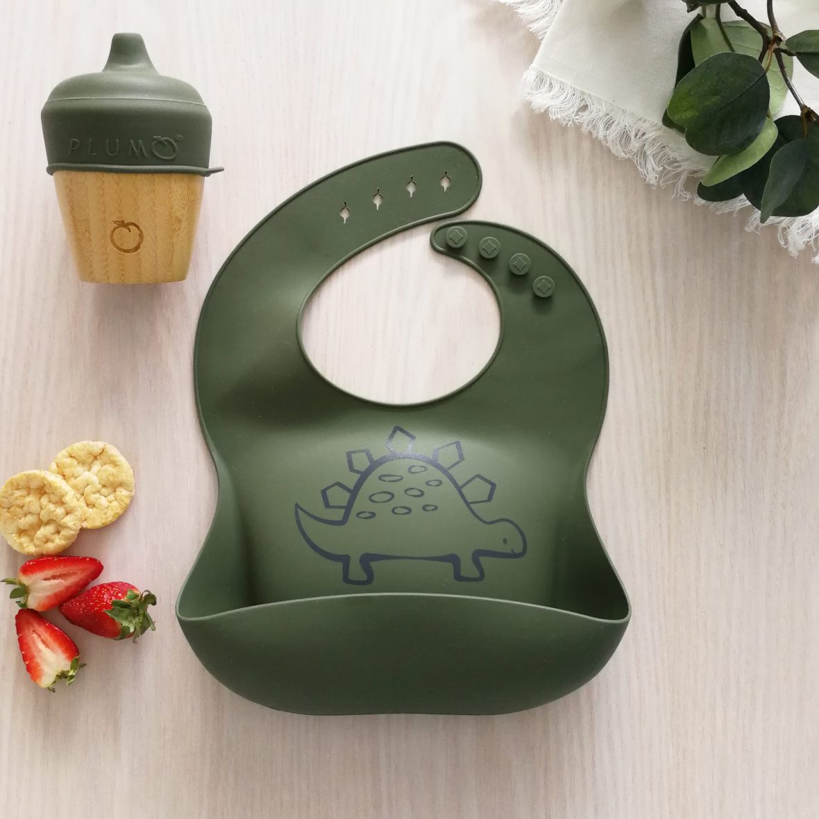silicone-bib-PESTO-LS-HR.jpg